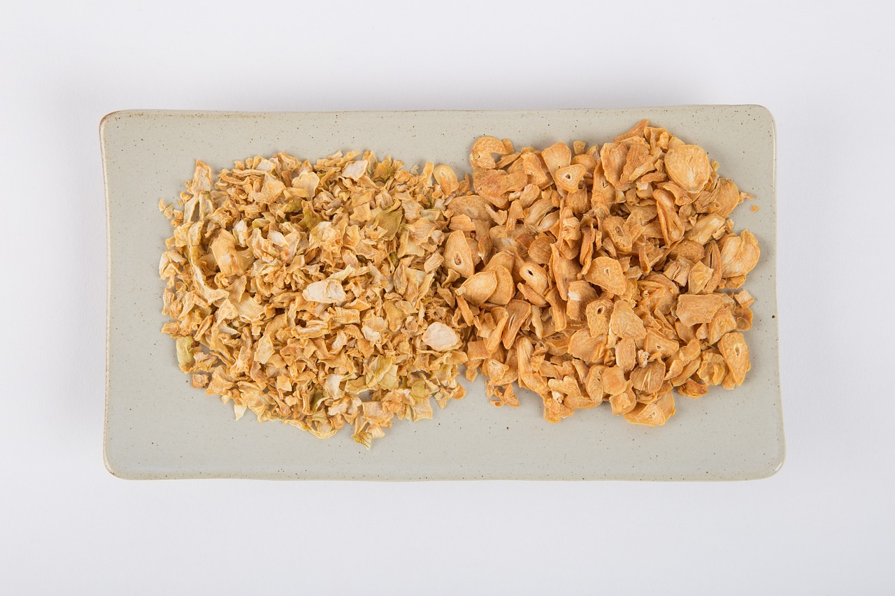 Dehydrated white onion flakes — Khodiyar Enterprise product range